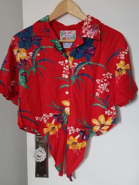 At Last Tropiqwear Tops - At Last Tropiqwear Red Hawaiian Floral Shirt & Shorts Set Size Large Preowned